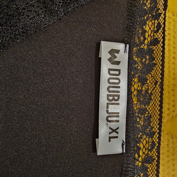 Top - Picture 3 of 5